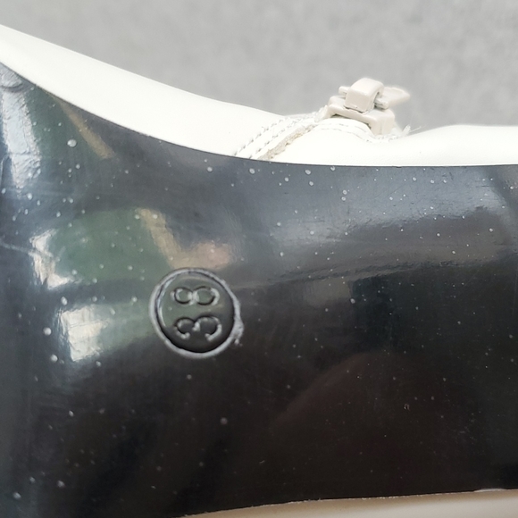 Lattelier off white booties polyurethane new with box size 38. - Picture 5 of 8